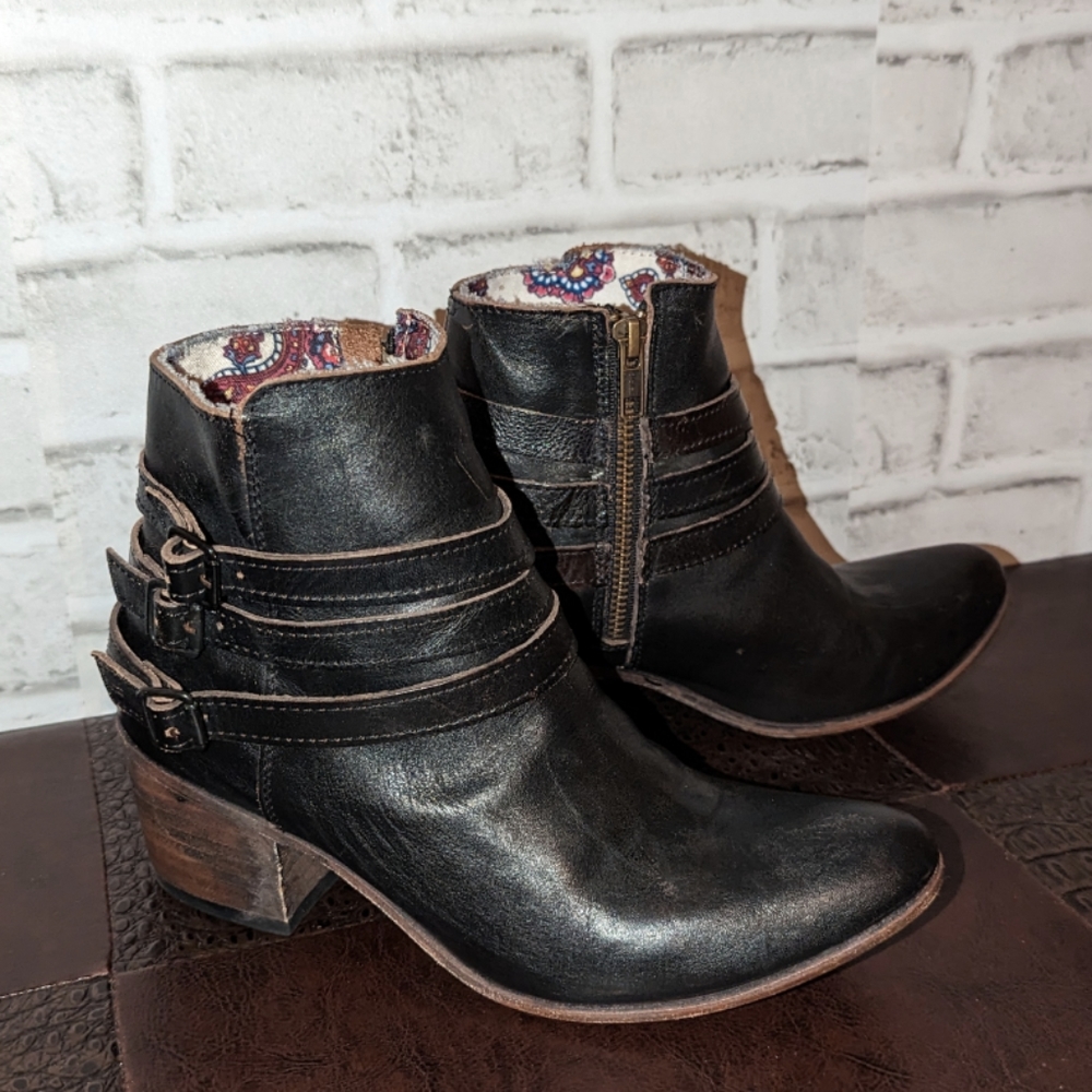FreeBird SAVOR Black Bootie size 6 - Picture 12 of 12